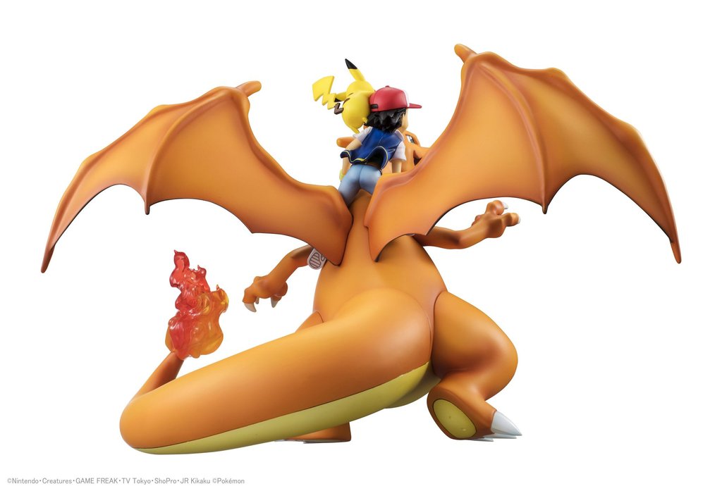 G.E.M Dracaufeu et Sacha